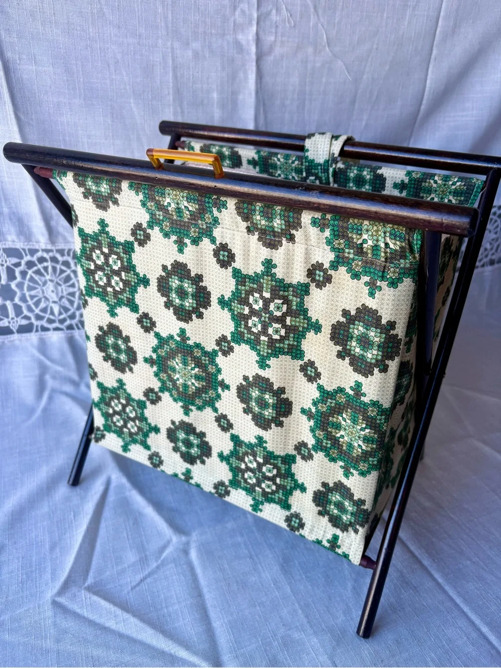 Vintage Retro MCM Medallion Tapestry Folding Yarn Caddy Knitting Crochet Basket
